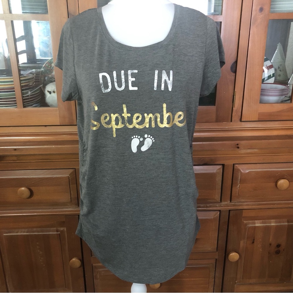 NWT Grayson Threads Gray 'Due in September' Maternity Tee with Gold Script